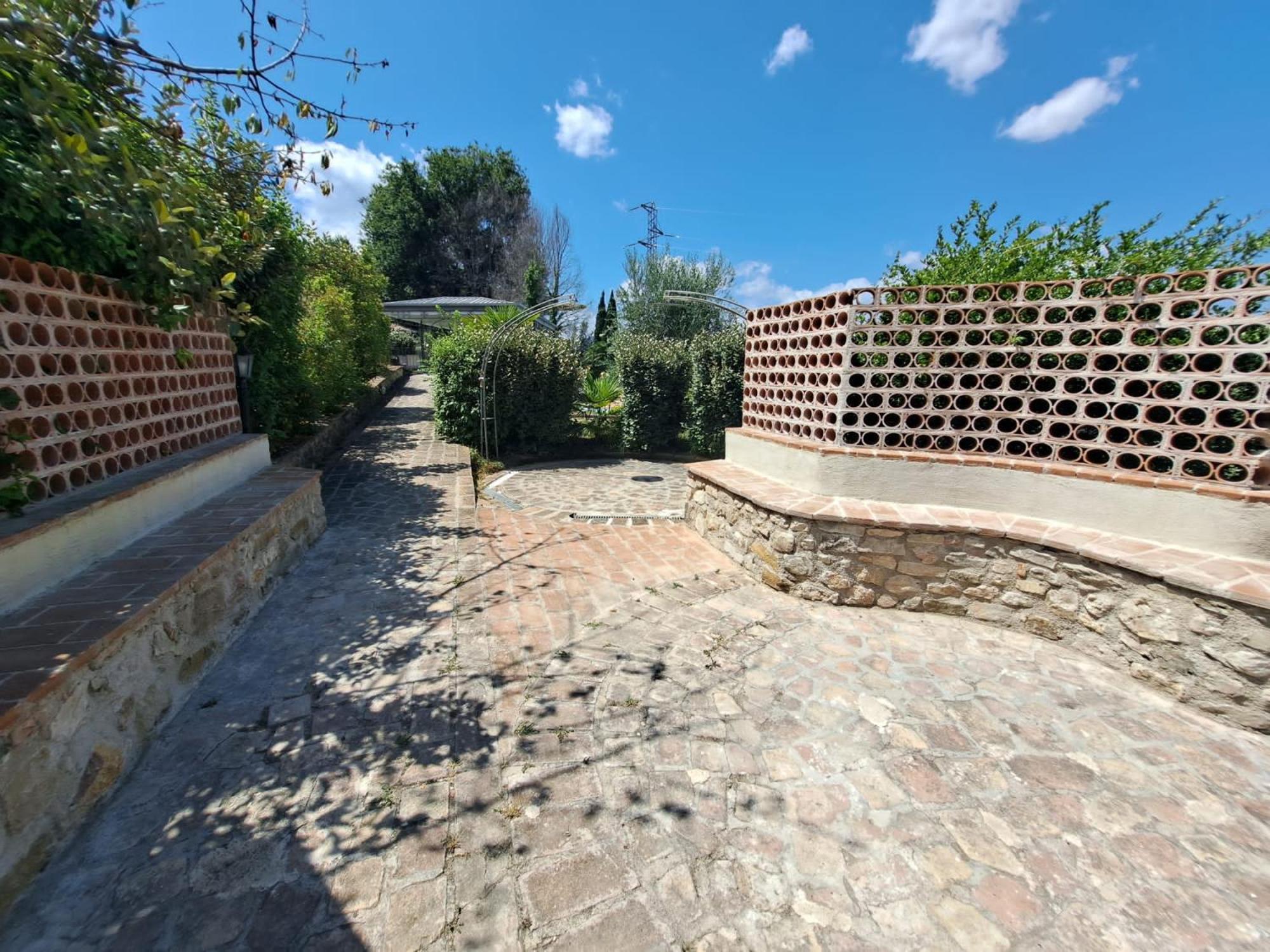Spoleto By The Pool Guest House Bagian luar foto