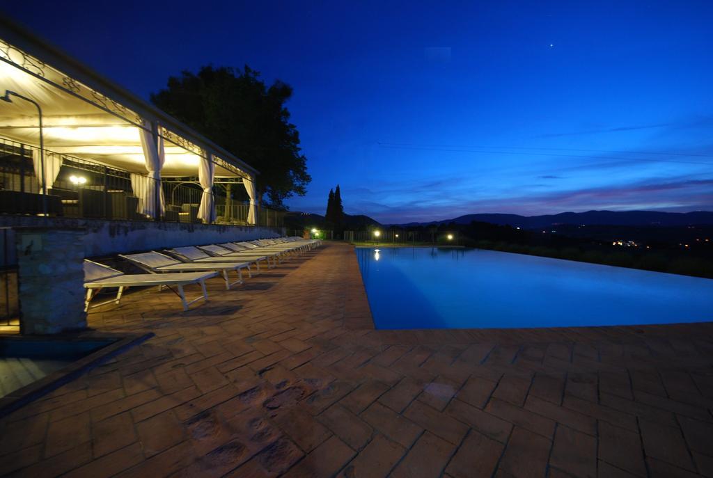 Spoleto By The Pool Guest House Bagian luar foto