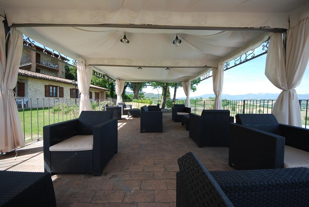 Spoleto By The Pool Guest House Bagian luar foto