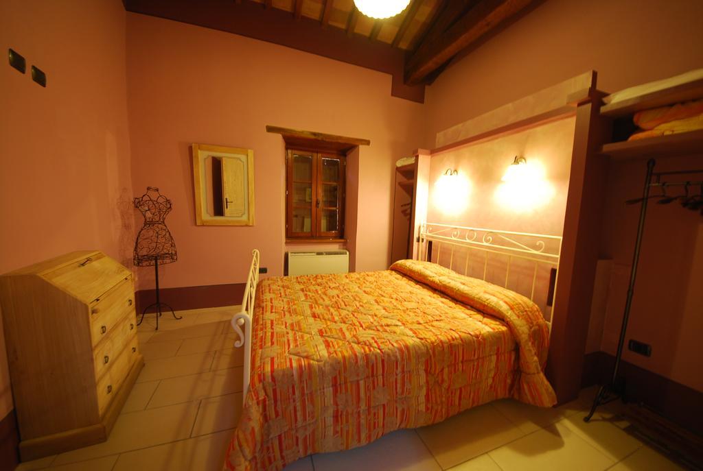 Spoleto By The Pool Guest House Bagian luar foto