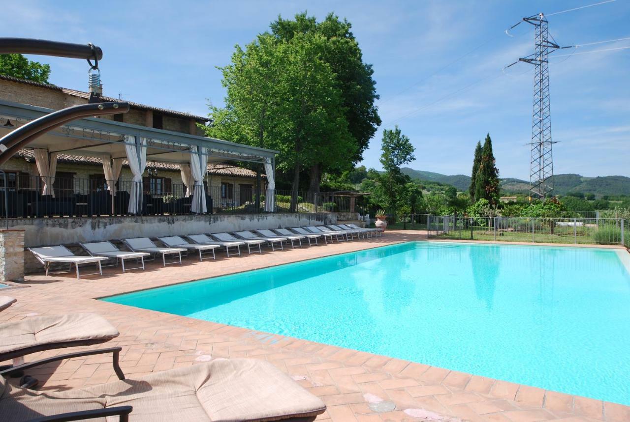 Spoleto By The Pool Guest House Bagian luar foto